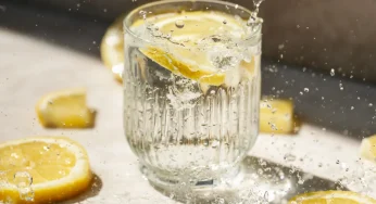 Air Lemon Bikin Tubuh Langsing, Mitos atau Fakta?