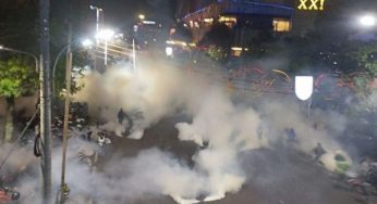 Mengapa Gas Air Mata Bisa Membuat Mata Terasa Perih?